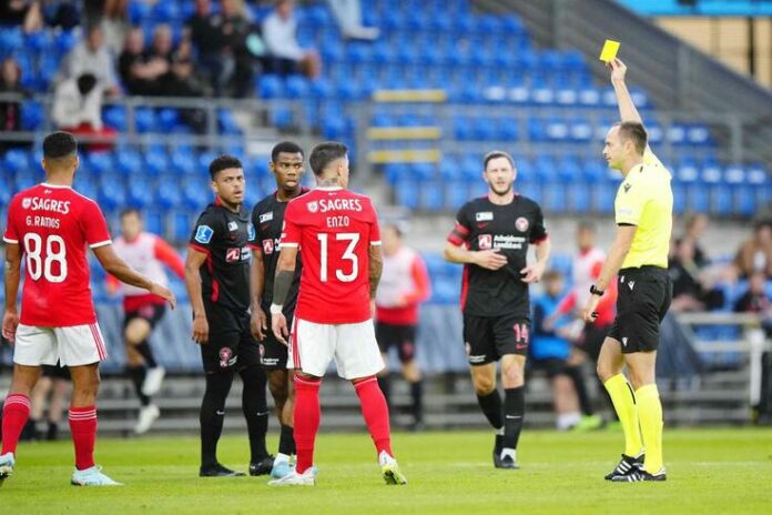 Srdjan Jovanovic arbitrará el Sporting-Tottenham