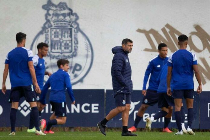 Sérgio Conceição en el entrenamiento del FC Porto