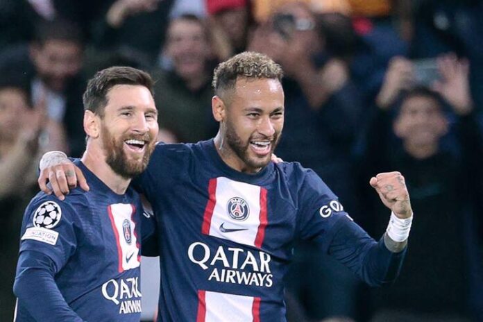 Messi celebra su gol junto a Neymar