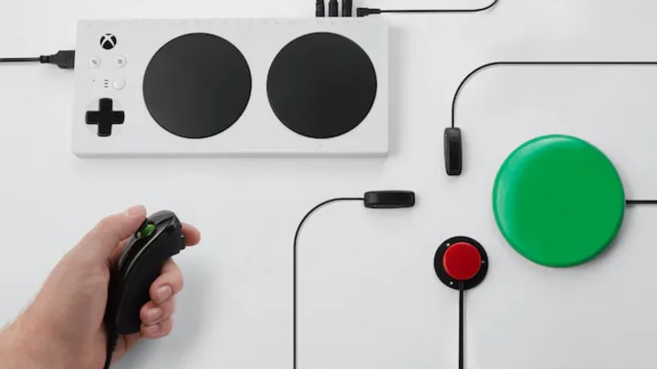 El Xbox Adaptive Controller El mando adaptable de Xbox