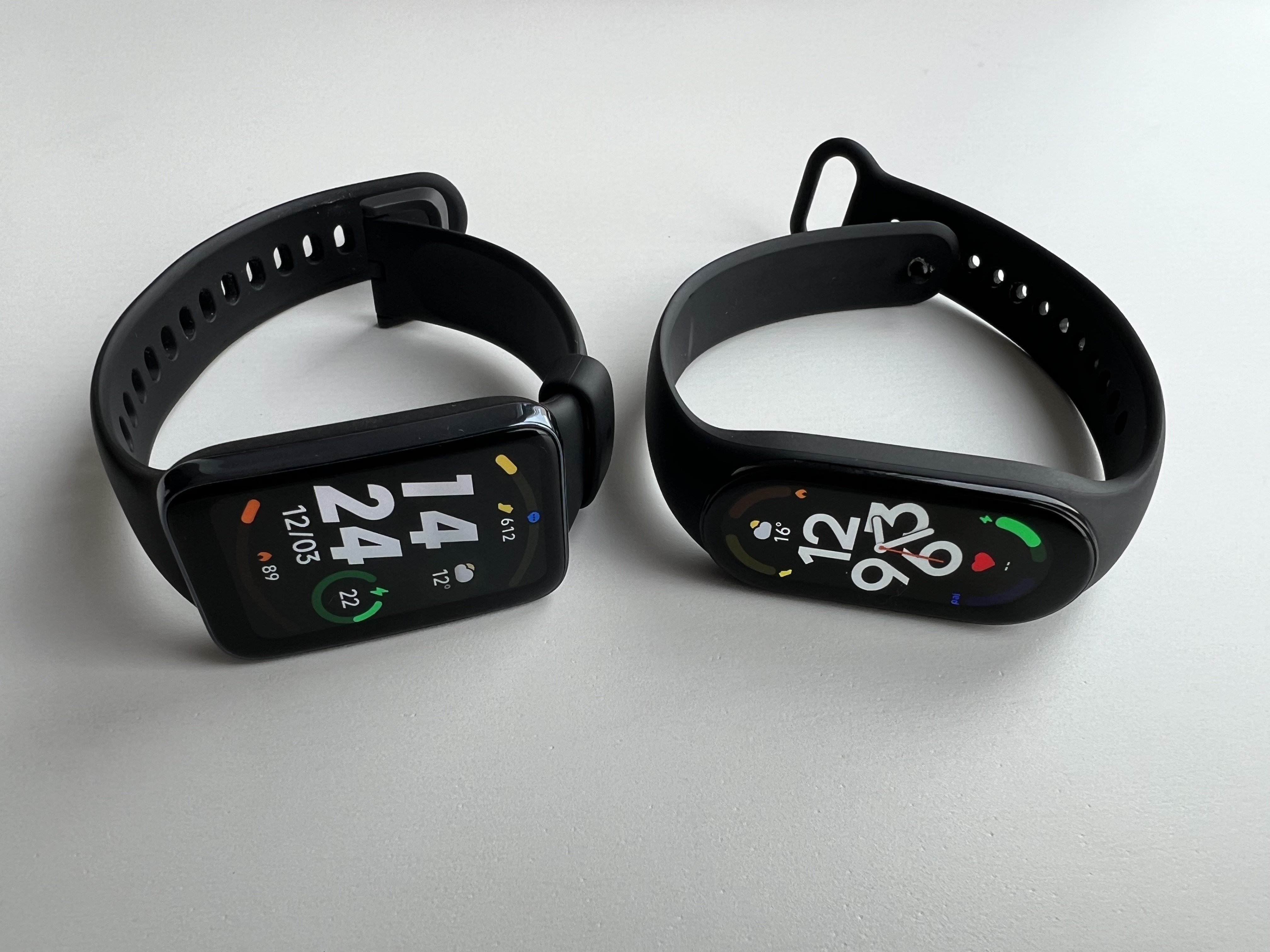 Xiaomi Smart Band 7 (izquierda) y Xiaomi Smart Band 7 Pro (derecha)